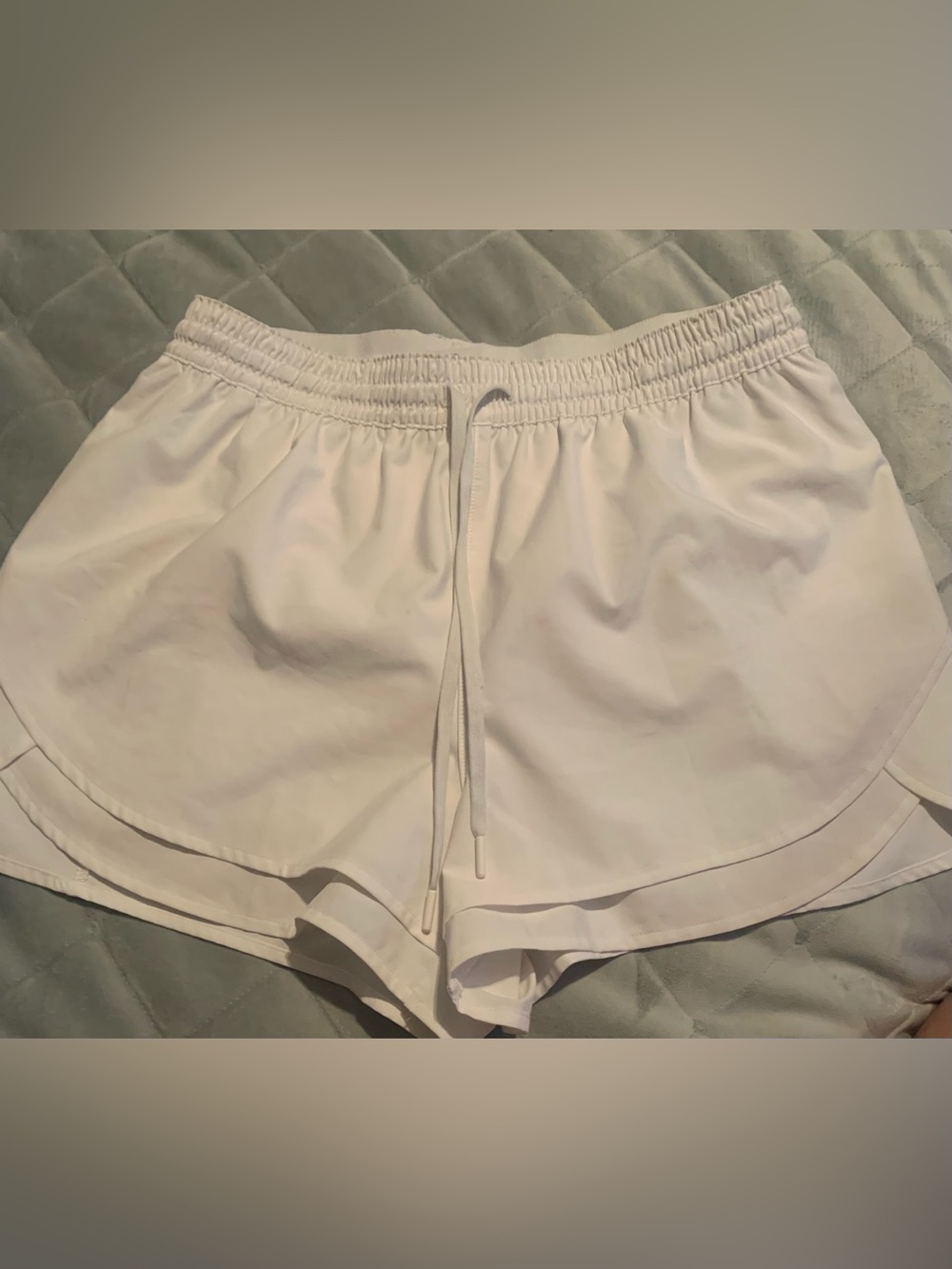 Calia Women’s White Elastic Waist Athletic Shorts